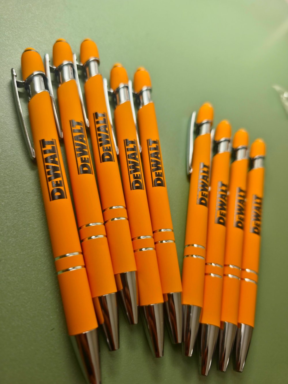 20 DeWalt Ballpoint Pens, Rubber coated, Black Ink w/Rubber Stylus